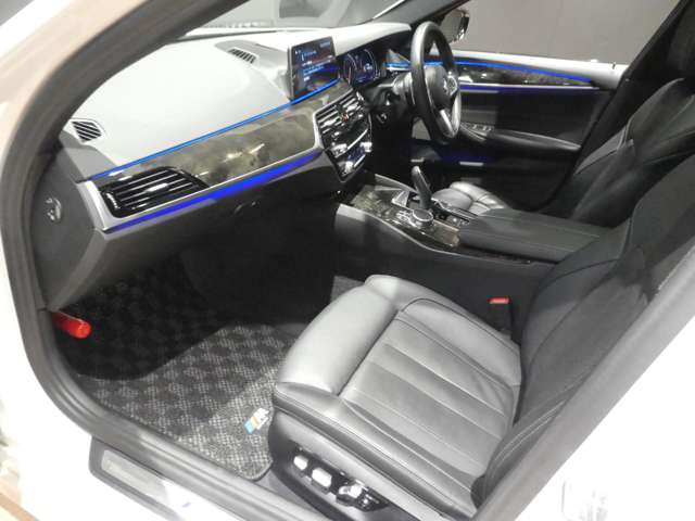 ＢＭＷ ５シリーズ ５４０Ｉ Ｘドライブ Ｍスポーツ ４ＷＤ H29年 (関東) 99
