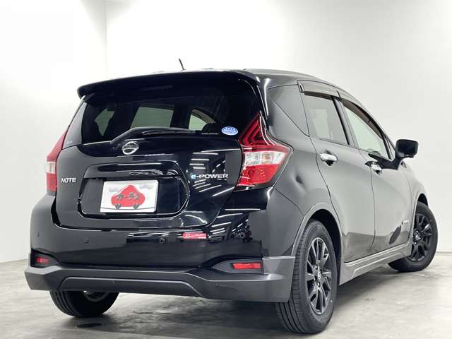 日産 ノート １．２ Ｅ－ＰＯＷＥＲ Ｘ シーギア リミテッド R1年 (近畿) 99