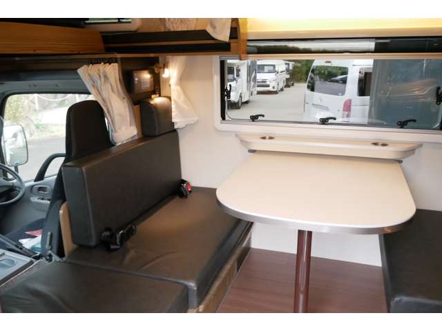 トヨタ カムロード バンテック R8年 (四国) 99