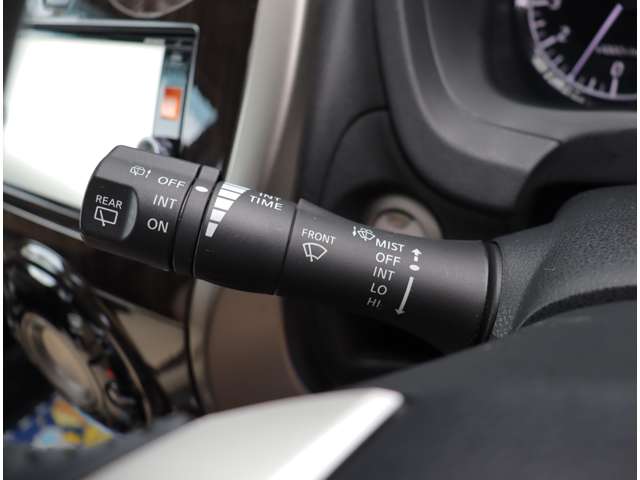 日産 ノート １．２ Ｘ ＤＩＧ－Ｓ H28年 (関東) 99