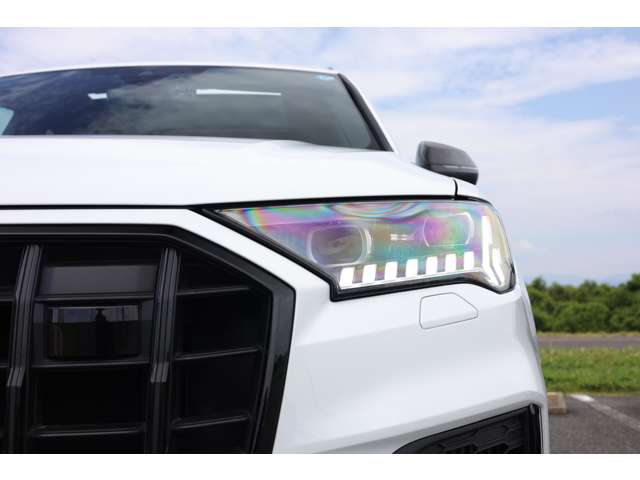 アウディ ＳＱ７ ４．０ ４ＷＤ R6年 (東海) 99