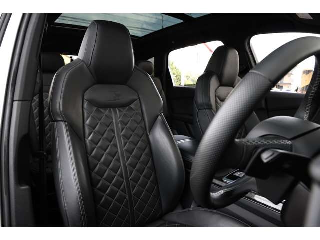 アウディ ＳＱ７ ４．０ ４ＷＤ R6年 (東海) 99