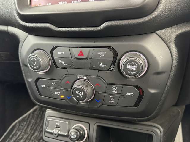 ジープ レネゲード リミテッド R4年 (東海) 99