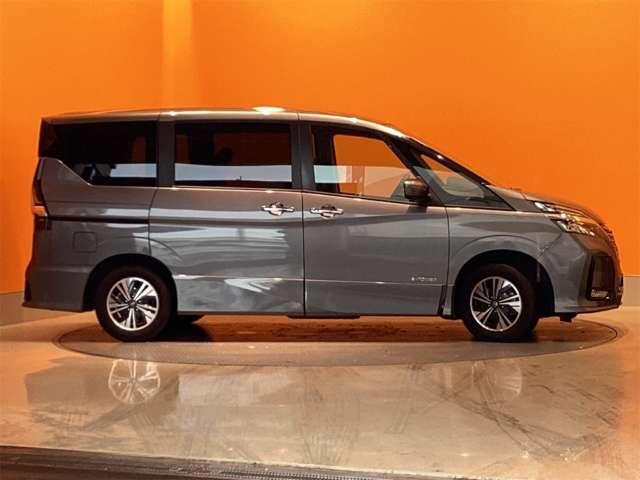 日産 セレナ １．２ Ｅ－ＰＯＷＥＲ ハイウェイスター Ｖ R4年 (近畿) 99