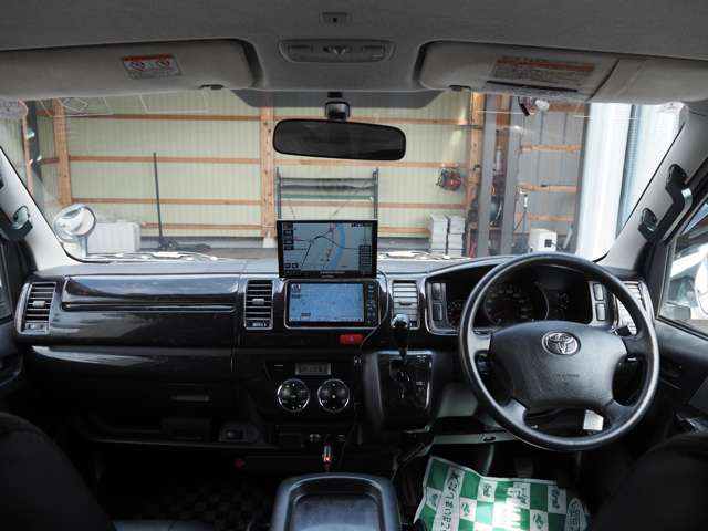 トヨタ レジアスエースバン ３．０ スーパーＧＬ ロングボディ ディーゼルターボ ４ＷＤ H23年 (甲信越・北陸) 99