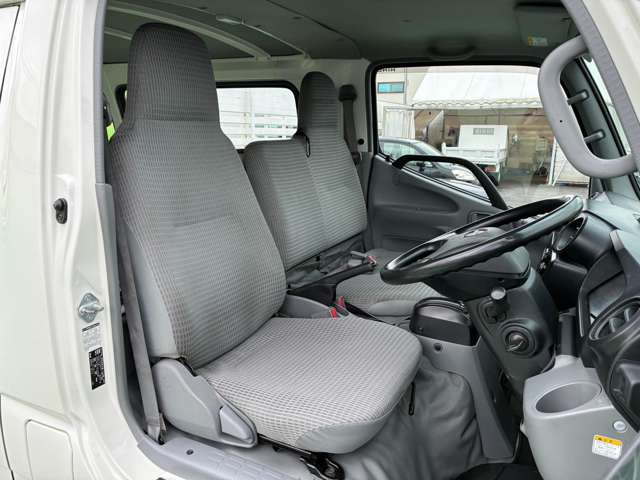 日野自動車 デュトロルートバン ４．０Ｄターボ H30年 (関東) 99