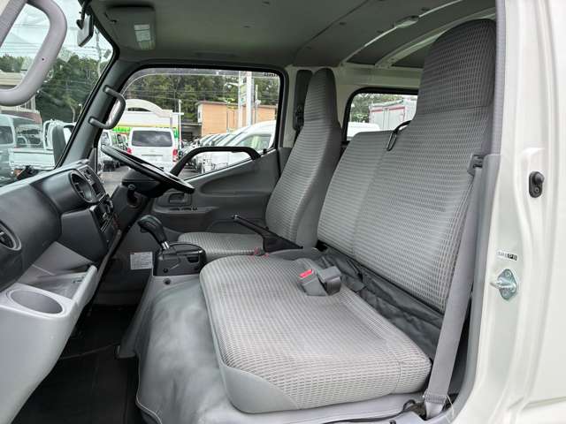 日野自動車 デュトロルートバン ４．０Ｄターボ H30年 (関東) 99