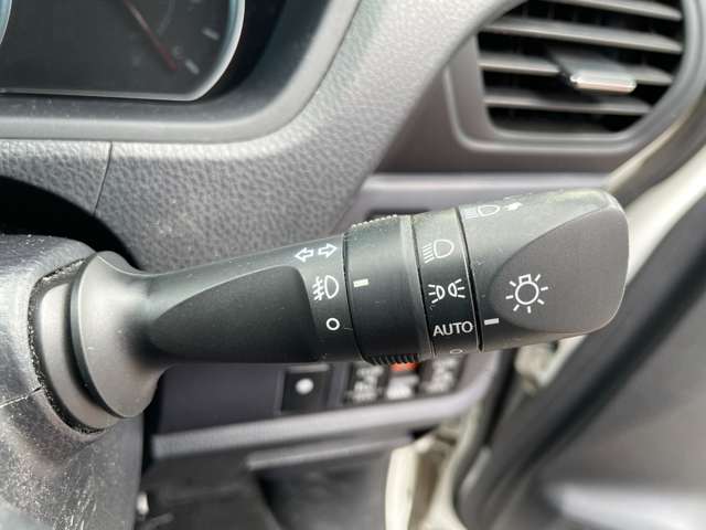 トヨタ ノア ２．０ ＳＩ H28年 (関東) 99