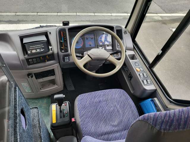 日野自動車 リエッセ ２６人乗リ H8年 (関東) 99