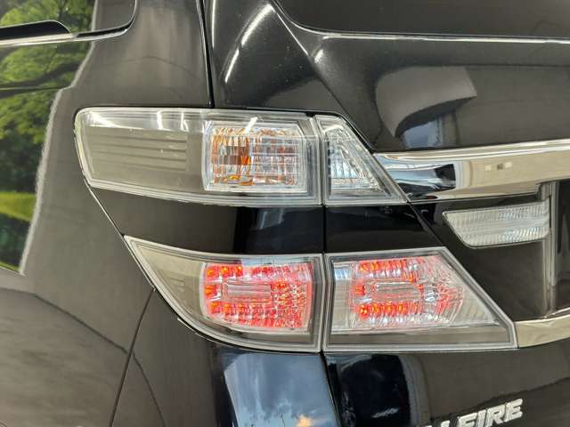 トヨタ ヴェルファイア ２．４Ｚ　ゴールデンアイズ H25年 (近畿) 99