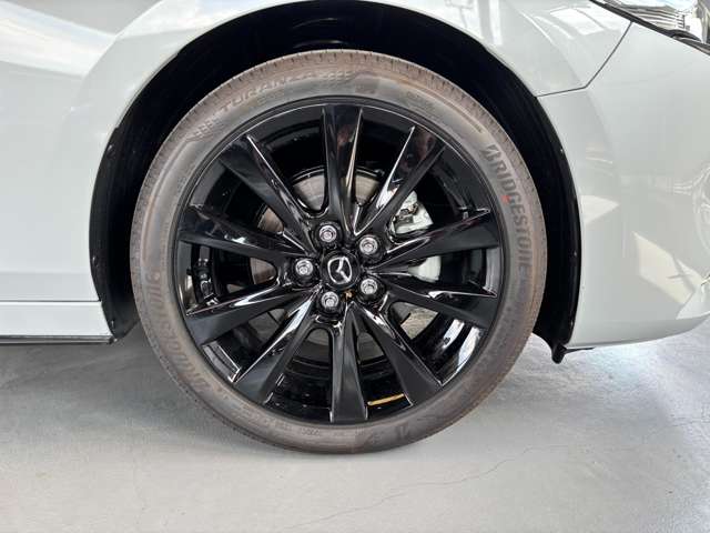 マツダ ＭＡＺＤＡ３　セダン ２．０ ２０Ｓ レトロスポーツエディション R8年 () 99