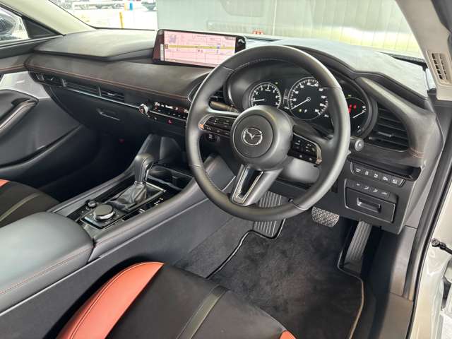 マツダ ＭＡＺＤＡ３　セダン ２．０ ２０Ｓ レトロスポーツエディション R8年 () 99