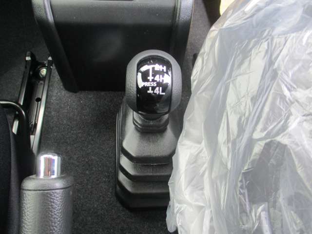 スズキ ジムニー ６６０ ＸＣ ４ＷＤ R8年 () 99
