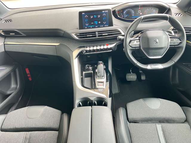 プジョー ３００８ ＧＴライン R2年 () 99