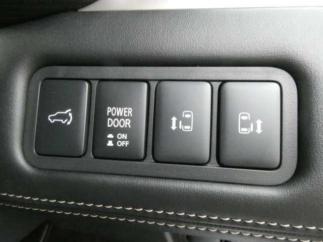 三菱 デリカ　Ｄ：５ ２．２ Ｐ ディーゼルターボ ４ＷＤ R8年 () 99