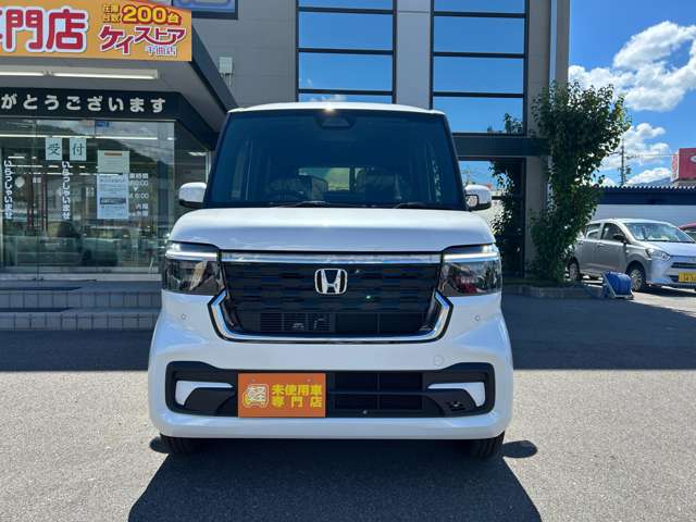 ホンダ Ｎ　ＢＯＸ カスタム ６６０ ４ＷＤ R8年 () 99