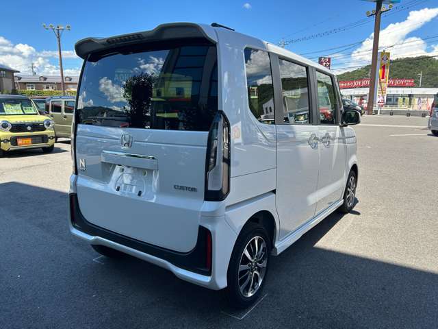 ホンダ Ｎ　ＢＯＸ カスタム ６６０ ４ＷＤ R8年 () 99