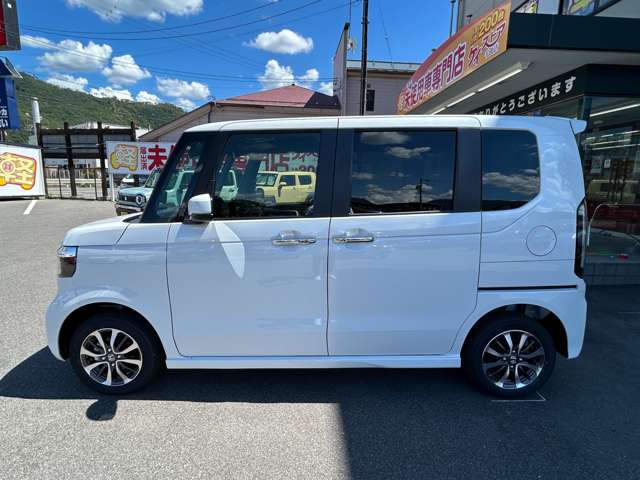 ホンダ Ｎ　ＢＯＸ カスタム ６６０ ４ＷＤ R8年 () 99