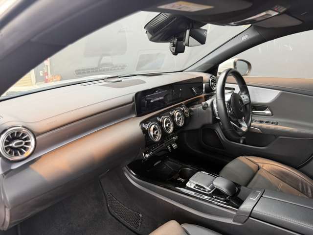 メルセデスベンツ ＣＬＡシューティングブレーク ＣＬＡ２００Ｄ ＡＭＧライン ディーゼルターボ R1年 (関東) 99
