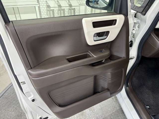 ホンダ Ｎ　ＢＯＸ ６６０ Ｌ ４ＷＤ R4年 () 99