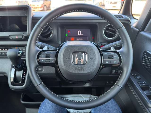ホンダ Ｎ　ＢＯＸ カスタム ６６０ ターボ コーディネートスタイル ２トーン ４ＷＤ R8年 () 99