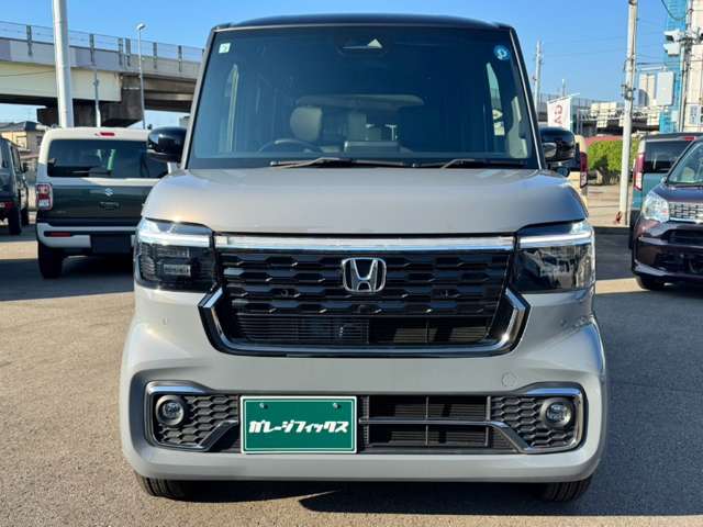 ホンダ Ｎ　ＢＯＸ カスタム ６６０ ターボ コーディネートスタイル ２トーン ４ＷＤ R8年 () 99