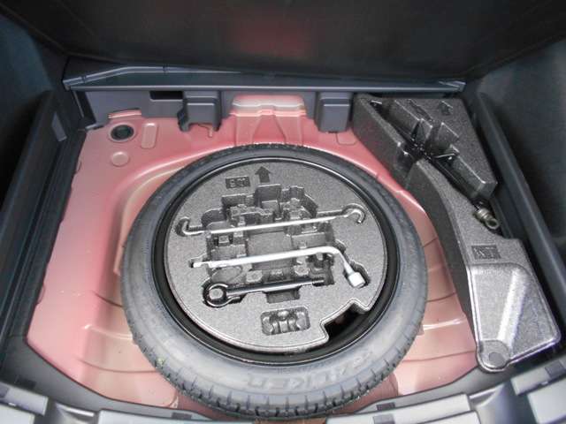 トヨタ カローラ　ツーリング １．８ Ｓ R2年 (東海) 99