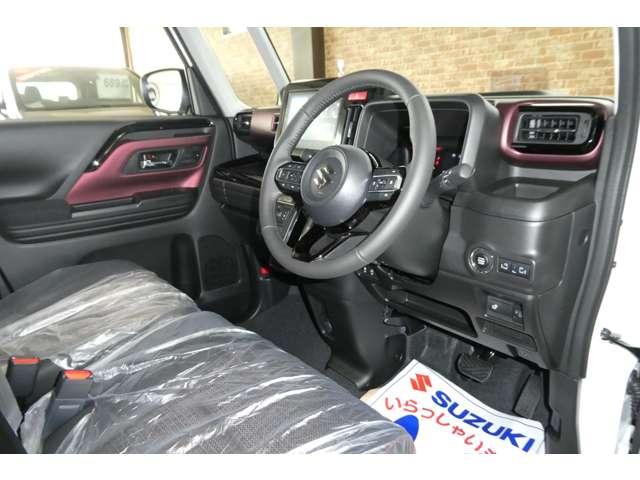 スズキ スペーシア　ギア ６６０ カスタム ハイブリッド ＸＳターボ ４ＷＤ R8年 () 99