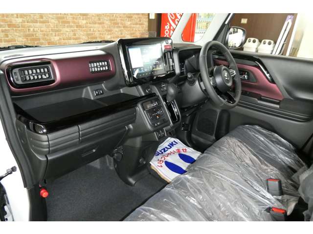 スズキ スペーシア　ギア ６６０ カスタム ハイブリッド ＸＳターボ ４ＷＤ R8年 () 99