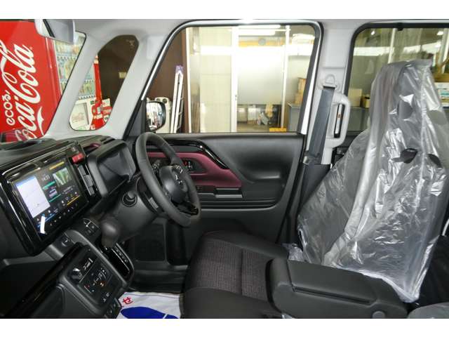 スズキ スペーシア　ギア ６６０ カスタム ハイブリッド ＸＳターボ ４ＷＤ R8年 () 99