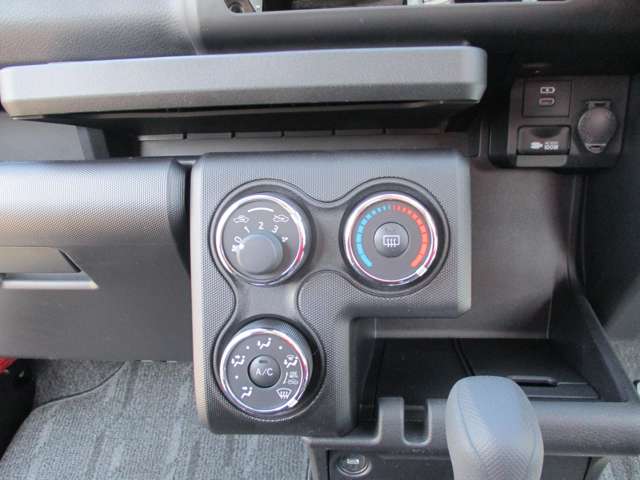 トヨタ プロボックスバン １．５ Ｆ ４ＷＤ R8年 (東北) 99