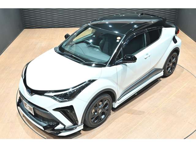 トヨタ Ｃ−ＨＲ ハイブリッド １．８ Ｇ モード ネロ セーフティ プラスＩＩＩ R5年 (関東) 99