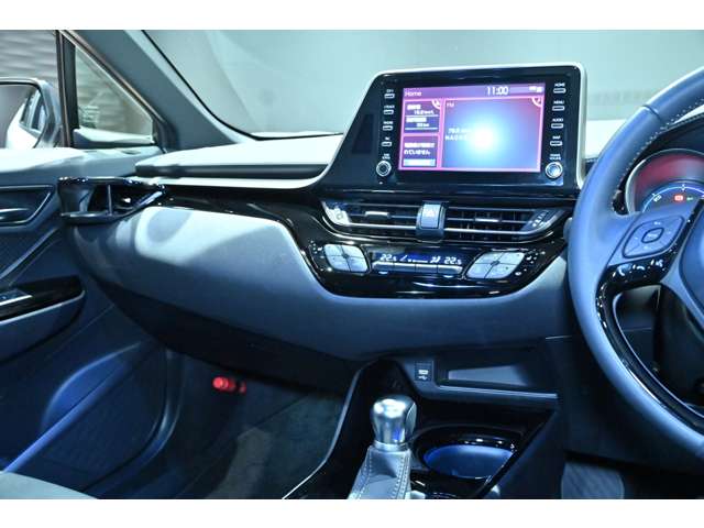トヨタ Ｃ−ＨＲ ハイブリッド １．８ Ｇ モード ネロ セーフティ プラスＩＩＩ R5年 (関東) 99