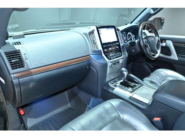 トヨタ ランドクルーザー ４．６ ＺＸ ４ＷＤ H29年 (関東) 99