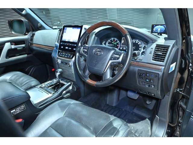 トヨタ ランドクルーザー ４．６ ＺＸ ４ＷＤ H29年 (関東) 99