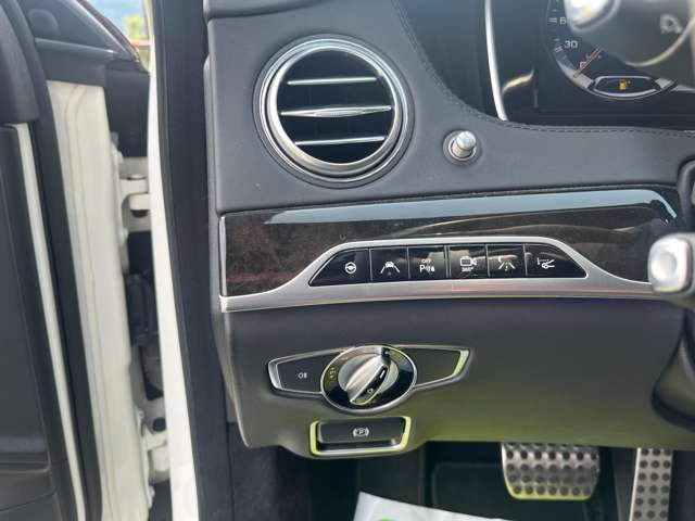 ＡＭＧ Ｓクラス Ｓ６３ ４マチック ロング H27年 (近畿) 99