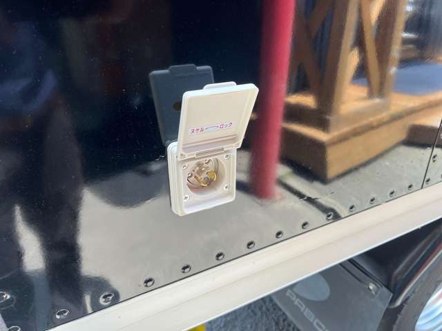 いすゞ エルフ キッチンカー H25年 (近畿) 99