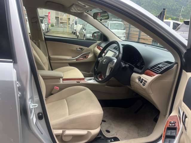 トヨタ プレミオ １．８Ｘ　Ｌパッケージ H28年 (近畿) 99