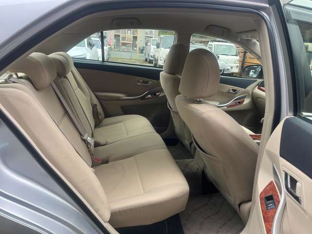 トヨタ プレミオ １．８Ｘ　Ｌパッケージ H28年 (近畿) 99