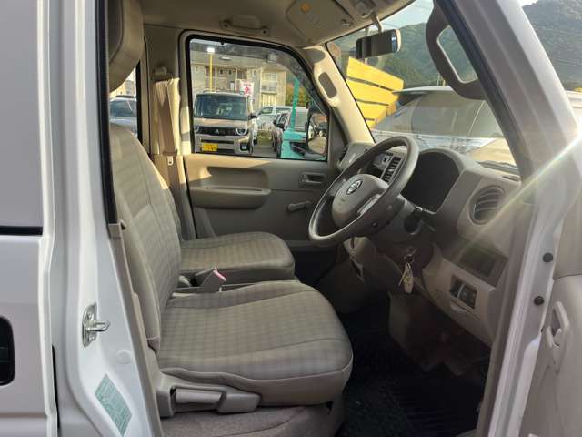 日産 ＮＶ１００クリッパー ６６０ ＤＸ ハイルーフ ４ＷＤ H26年 (近畿) 99