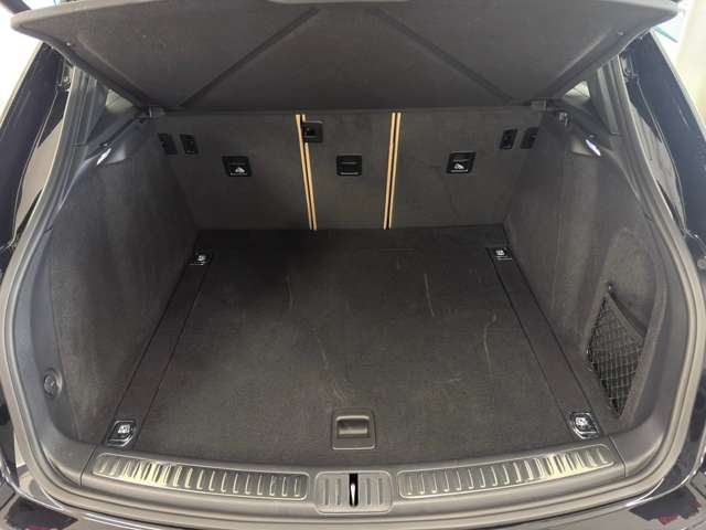 ポルシェ マカン ＰＤＫ ４ＷＤ R4年 (関東) 99