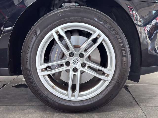 ポルシェ マカン ＰＤＫ ４ＷＤ R4年 (関東) 99