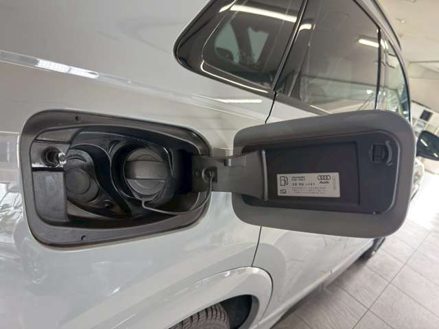 アウディ ＲＳ　Ｑ３ ２．５ ４ＷＤ R3年 (関東) 99