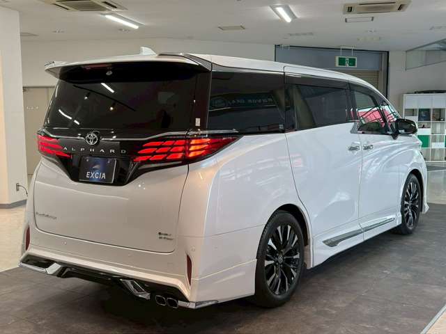 トヨタ アルファード　ハイブリッド ハイブリッド ２．５ エグゼクティブ ラウンジ Ｅ－ＦＯＵＲ ４ＷＤ R5年 (関東) 99