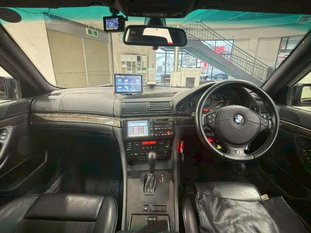 ＢＭＷ ７シリーズ ７４０ｉ　Ｍスポーツ H11年 (関東) 99
