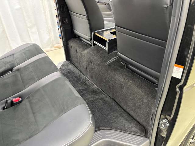 トヨタ ハイエースバン ２．８ スーパーＧＬ ダークプライムＩＩ ロングボディ ディーゼルターボ R2年 (近畿) 99
