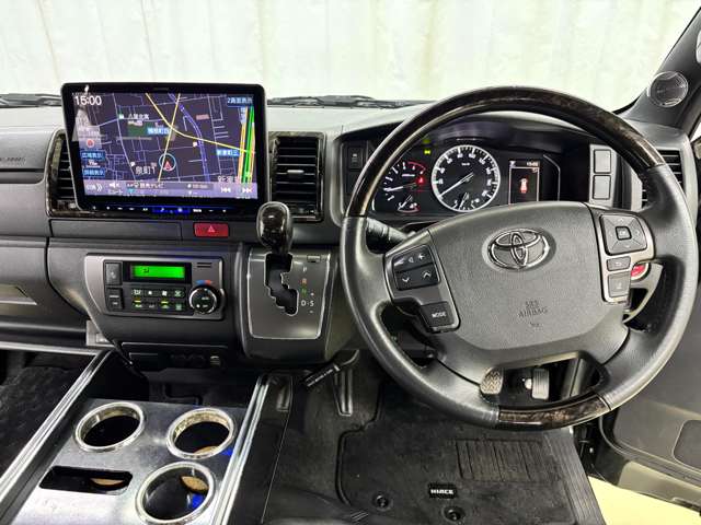 トヨタ ハイエースバン ２．８ スーパーＧＬ ダークプライムＩＩ ロングボディ ディーゼルターボ R2年 (近畿) 99