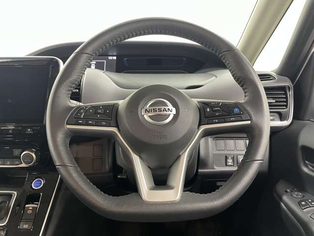 日産 セレナ １．２ Ｅ－ＰＯＷＥＲ ハイウェイスター Ｖ アーバンクロム R3年 () 99