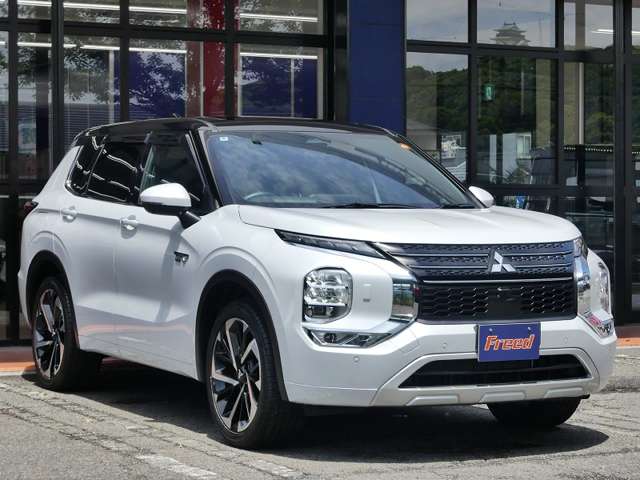 三菱 アウトランダーＰＨＥＶ ＰＨＥＶ ２．４ Ｐ ４ＷＤ R6年 (東海) 99