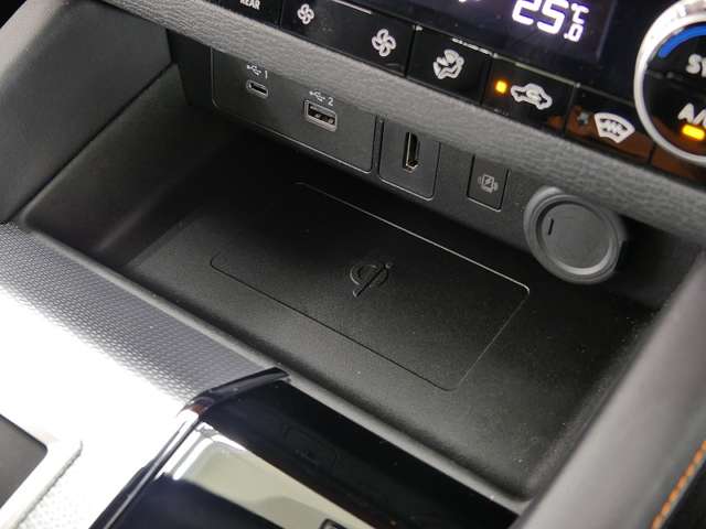 三菱 アウトランダーＰＨＥＶ ＰＨＥＶ ２．４ Ｐ ４ＷＤ R6年 (東海) 99